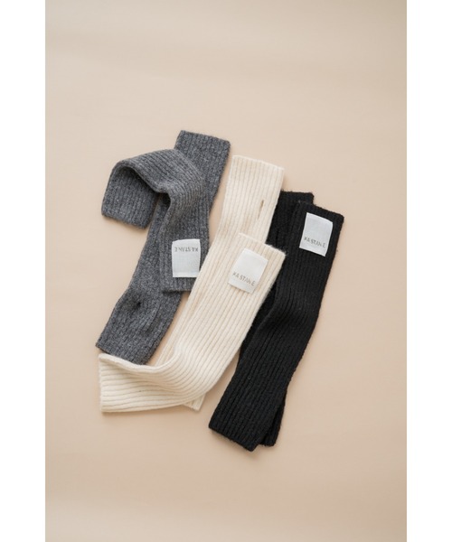 Kastane(カスタネ)の「【新色追加】ニットリブアームウォーマー(アームカバー・レディース・ブラック/グレー/アイボリー/イエロー・FREE)」の3枚目の写真