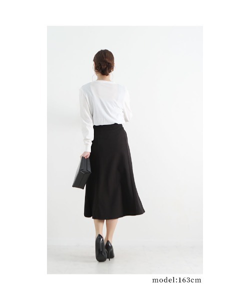 Sawa a la mode(サワアラモード)の「スリット入りフリルタイトスカート(スカート・レディース・ブラック・FREE)」の3枚目の写真
