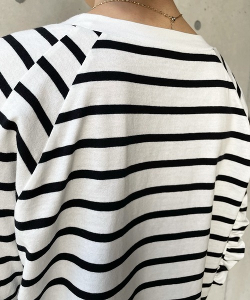 DouDou（ドゥドゥ）の「袖ギャザーボーダーTEE（Tシャツ/カットソー・レディース・その他・FREE）」の3枚目の写真