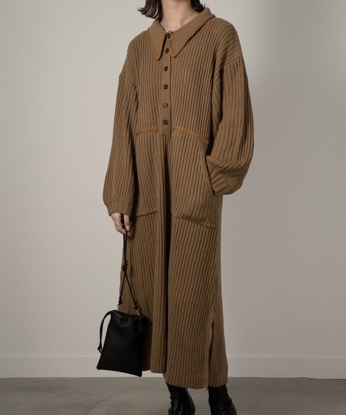 Amiur（エミレ）の「bicolor accent rib knit ops（ワンピース・レディース・ベージュ/カーキブラウン・FREE）」の3枚目の写真