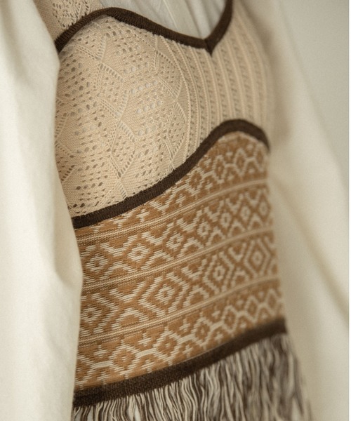 idem(イデム)の「pattern crochet bustier/クロシェ編みニットビスチェ(ベスト・レディース・ブラック/ベージュ・FREE)」の21枚目の写真