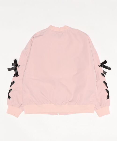 by LOVEiT（バイラビット）の「刺しゅうチラシブルゾン（ブルゾン・キッズ・ピンク/サックスブルー/ラベンダー・130cm/160cm/120cm/140cm/150cm）」の5枚目の写真