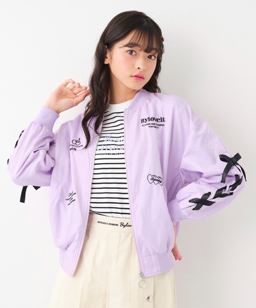 by LOVEiT（バイラビット）の「刺しゅうチラシブルゾン（ブルゾン・キッズ・ピンク/サックスブルー/ラベンダー・130cm/160cm/120cm/140cm/150cm）」の2枚目の写真