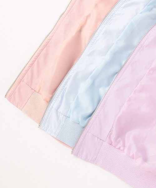 by LOVEiT（バイラビット）の「刺しゅうチラシブルゾン（ブルゾン・キッズ・ピンク/サックスブルー/ラベンダー・130cm/160cm/120cm/140cm/150cm）」の16枚目の写真