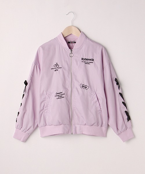 by LOVEiT（バイラビット）の「刺しゅうチラシブルゾン（ブルゾン・キッズ・ピンク/サックスブルー/ラベンダー・130cm/160cm/120cm/140cm/150cm）」の19枚目の写真