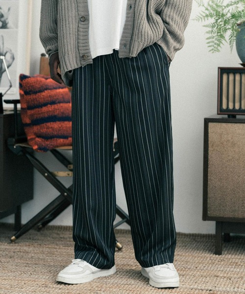 euan.（ユアン）の「euan. マルチストライプ ドライタッチ ワイドストレートイージーパンツ（その他パンツ・メンズ・ホワイト/ブラック・M/L）」の2枚目の写真