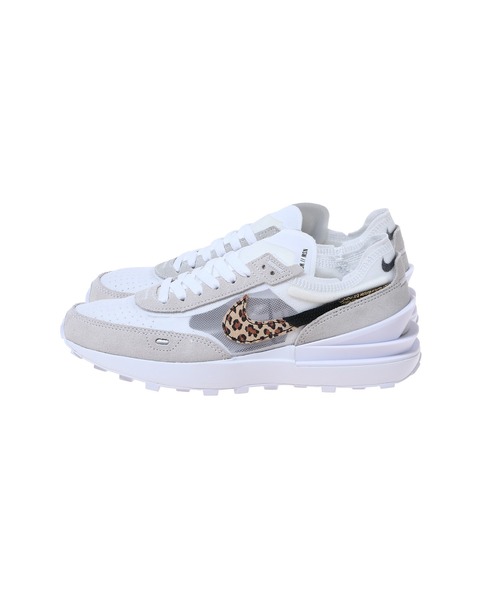 NIKE(ナイキ)の「NIKE WMNS WAFFLE ONE SE DJ9776-100 NIKE(ナイキ)の「NIKE WMNS WAFFLE ONE SE DJ9776-100