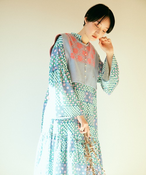 moyan ecri(モヤン エクリ)の「<moyan ecri>ワンポイント付け衿風ビスチェ ベスト【SAKURA SERIES】(ベスト・レディース・グリーン/アクア・FREE)」の7枚目の写真