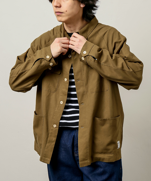 B.C STOCK(ベーセーストック)の「ルーズフィットカバーオール(ブルゾン・メンズ・ベージュ/カーキ/コバルトブルー・MEDIUM/LARGE)」の2枚目の写真