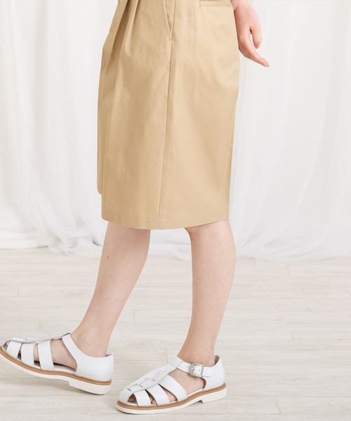 タックハーフパンツ