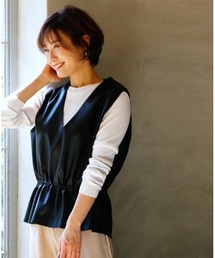 大人の正解◎女っぽフェイクレザーベスト