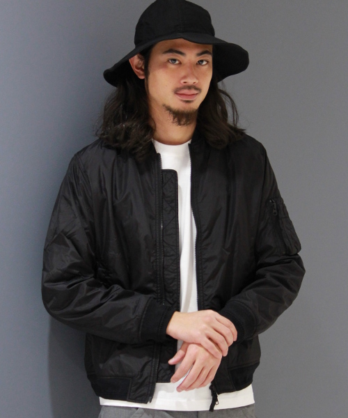 417 EDIFICE（フォーワンセブンエディフィス）の「◇ナイロン インサイドメッシュMA-1 （ブルゾン・メンズ・ホワイト/ブラック/ブルー・SMALL/LARGE/MEDIUM）」の3枚目の写真