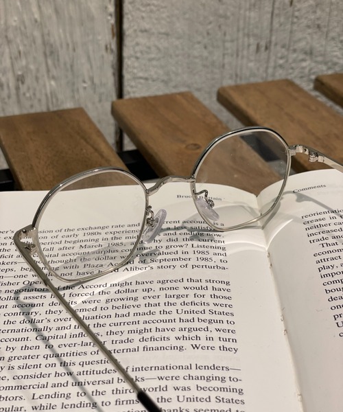 CIAOPANIC(チャオパニック)の「メタルフレームラウンドメガネ(メガネ・レディース・シルバー・FREE)」の2枚目の写真