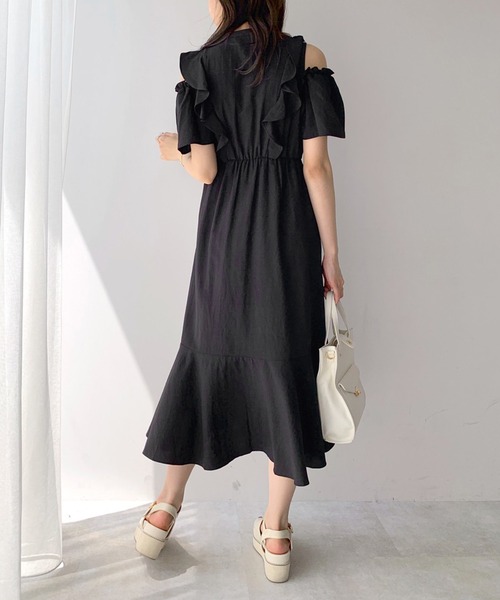 OLIVE des OLIVE（オリーブデオリーブ）の「すずらん肩開き