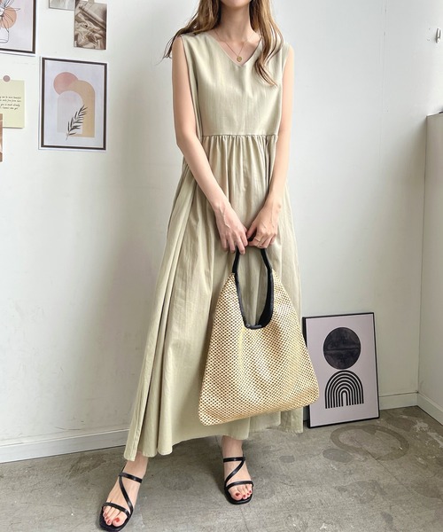 Futier land（フューティアランド）の「リネンフレアロングワンピース