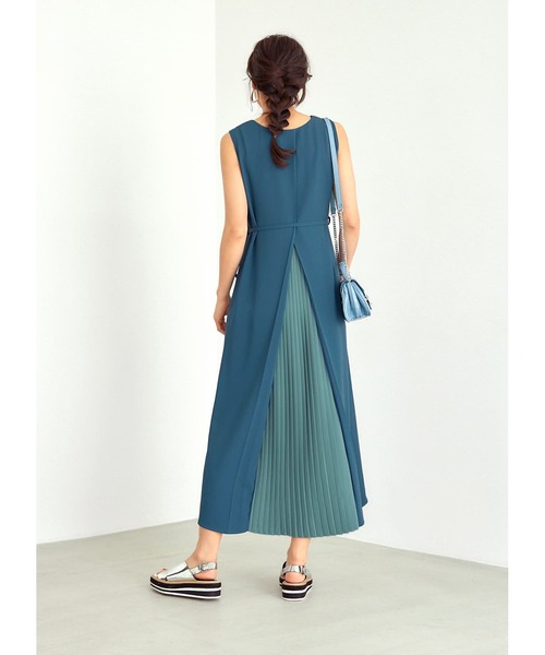 STYLE DELI(スタイルデリ)の「【LUXE】配色バックプリーツAラインワンピース(ワンピース・レディース・ピンク/ブルー・01/02)」の7枚目の写真