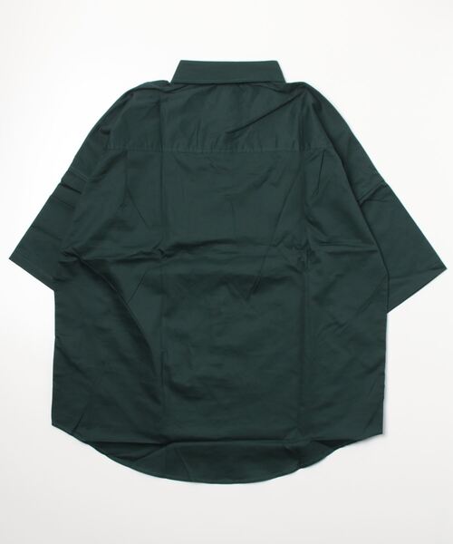 MAISON CLUB(メゾンクラブ)の「【MAISON CLUB】REDBOXストリートドロップショルダーシャツ SCCH017(シャツ/ブラウス・メンズ・ネイビー/グリーン・FREE)」の3枚目の写真