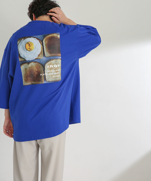 SENSE OF PLACE by URBAN RESEARCH(センスオブプレイスバイアーバンリサーチ)の「『別注』『ユニセックス』ddp×SENSE OF PLACE エクストラルーズTシャツ C(Tシャツ/カットソー・メンズ・ロイヤルブルー/ブラック/ホワイト・MEDIUM/LARGE)」の3枚目の写真