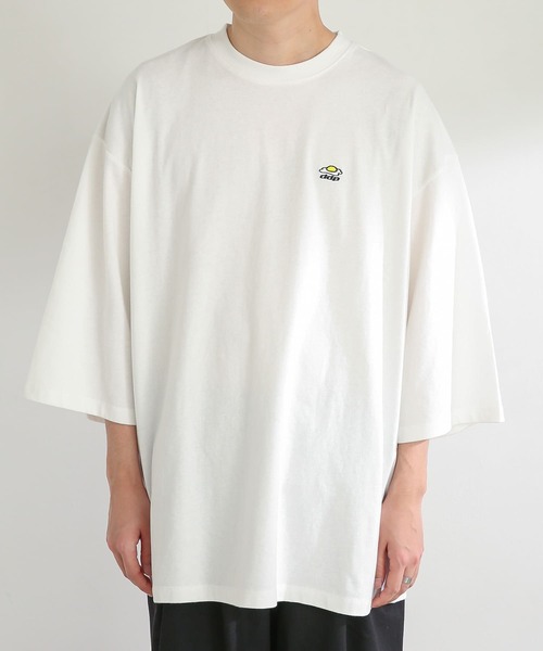 SENSE OF PLACE by URBAN RESEARCH(センスオブプレイスバイアーバンリサーチ)の「『別注』『ユニセックス』ddp×SENSE OF PLACE エクストラルーズTシャツ C(Tシャツ/カットソー・メンズ・ロイヤルブルー/ブラック/ホワイト・MEDIUM/LARGE)」の16枚目の写真