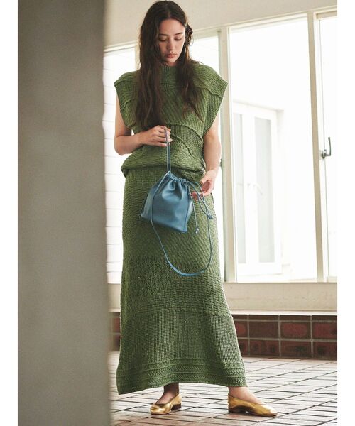 Ungrid（アングリッド）の「ショルダー巾着カラーバッグ（ハンドバッグ・レディース・ブラック/オレンジ/グリーン/ブルー・FREE）」の15枚目の写真