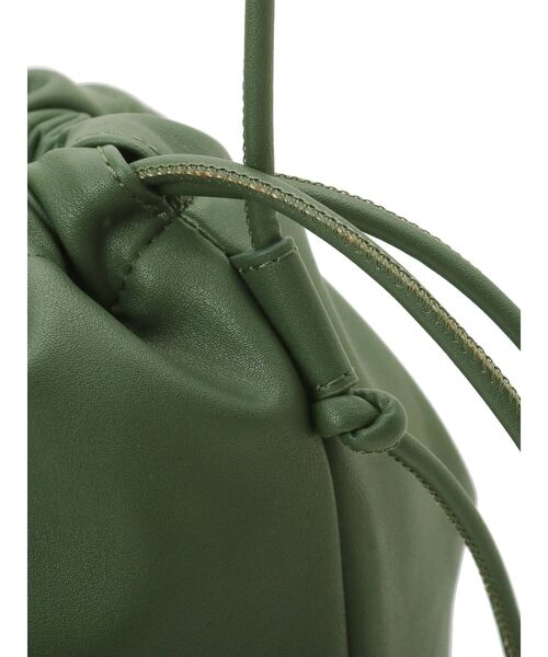 Ungrid（アングリッド）の「ショルダー巾着カラーバッグ（ハンドバッグ・レディース・ブラック/オレンジ/グリーン/ブルー・FREE）」の21枚目の写真