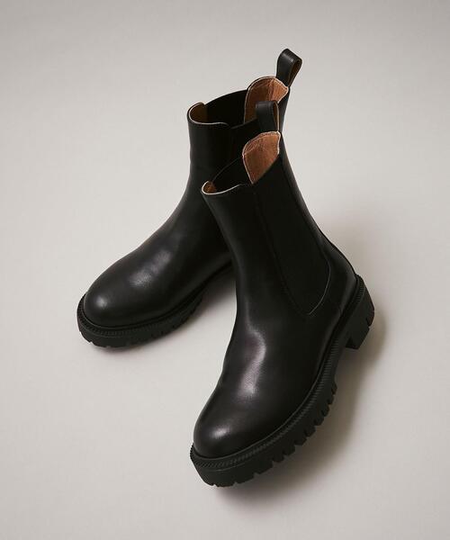 ODETTE E ODILE（オデットエオディール）の「チェルシー ショート