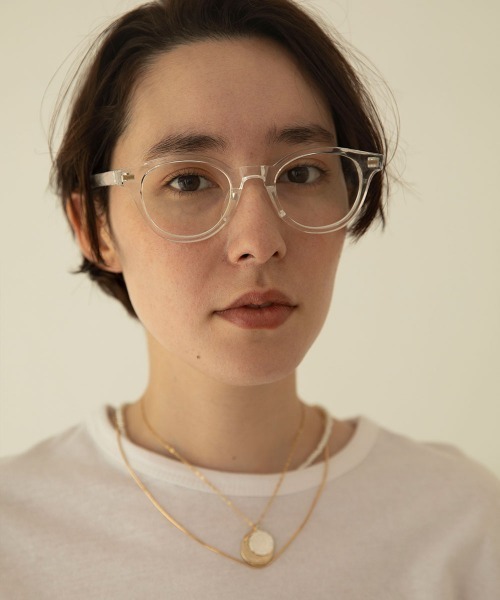 marjour（マージュール）の「CLEAR FRAME GLASSES（メガネ・レディース・クリア・FREE）」の4枚目の写真