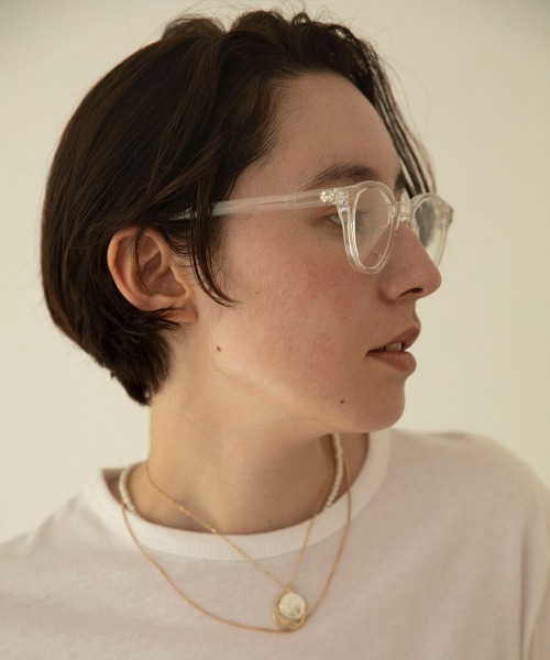 marjour（マージュール）の「CLEAR FRAME GLASSES（メガネ・レディース・クリア・FREE）」の5枚目の写真