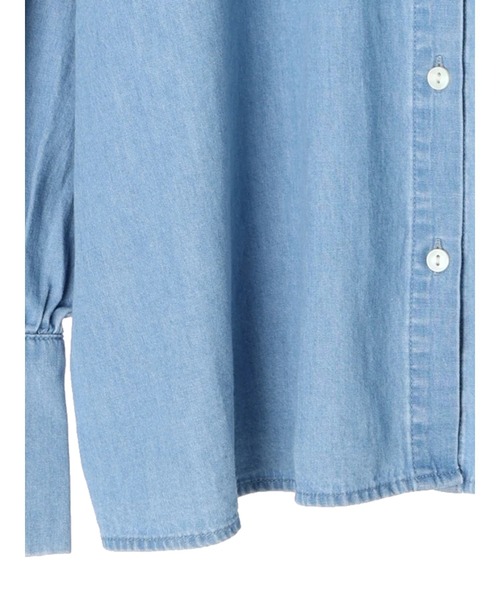 earth music&ecology(アースミュージックアンドエコロジー)の「ラッフルカラーブラウス(シャツ/ブラウス・レディース・チャコールグレー/インディゴブルー・FREE)」の17枚目の写真