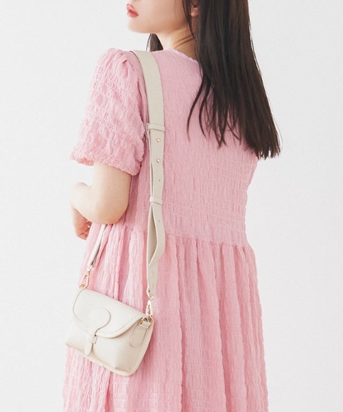 Isn't She?(イズントシー)の「シャーリングパフスリーブワンピース(ワンピース・レディース・クリーム/ピンク/オフホワイト・FREE)」の10枚目の写真