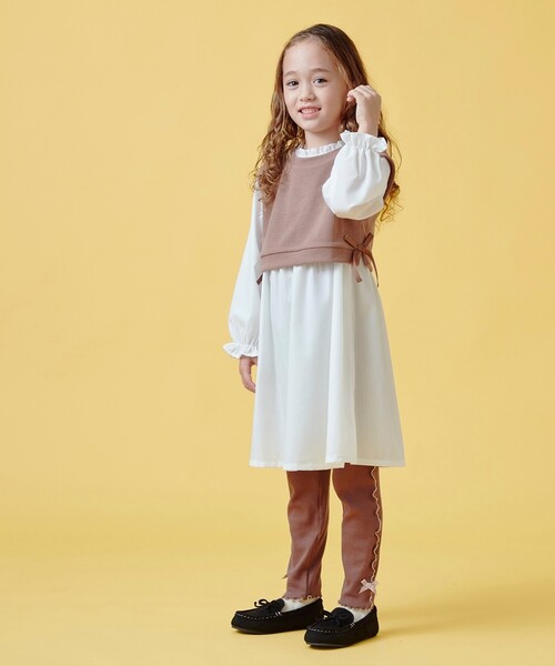SHOO・LA・RUE(シューラルー)の「【100-140cm/2点セット】ベスト+フリル衿ワンピセット(ワンピース・キッズ・ブラウン系その他/ブラック・13/14/10/11/12)」の17枚目の写真
