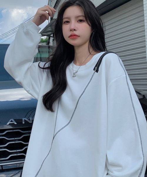 meJane(ミージェーン)の「アウトリンキングショルダーZIPデザインロングT(Tシャツ/カットソー・レディース・ホワイト/ブラック・FREE)」の11枚目の写真