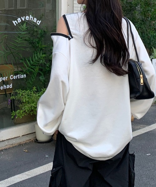 meJane(ミージェーン)の「アウトリンキングショルダーZIPデザインロングT(Tシャツ/カットソー・レディース・ホワイト/ブラック・FREE)」の4枚目の写真