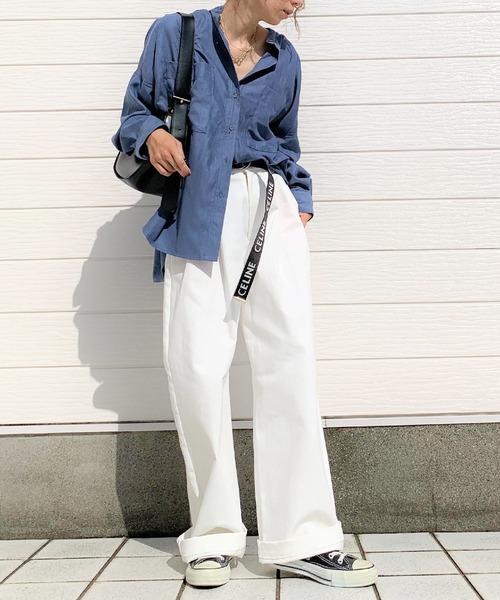 Q（キュー）の「細コール ビッグシルエットシャツ（シャツ/ブラウス・レディース・アイボリー/ライトブルー・MEDIUM）」の7枚目の写真