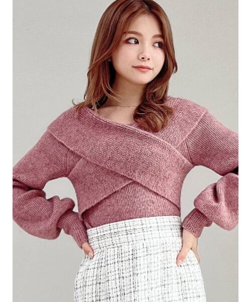 RESEXXY（リゼクシー）の「フロントクロスオフショルニットトップス（ニット/セーター・レディース・ブラック/ピンク/アイボリー/ブルー・FREE）」の4枚目の写真