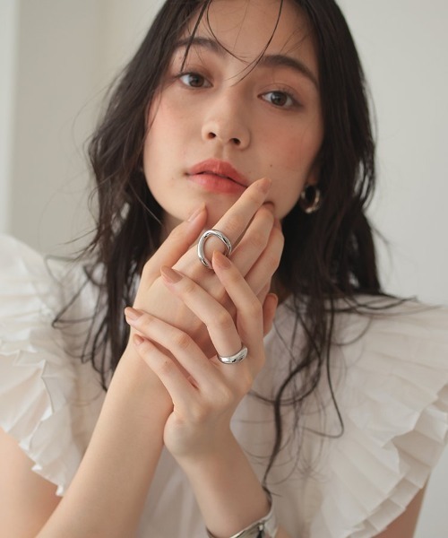 at.(アット)の「【at.】ぷっくりリング(リング・レディース・ゴールド/シルバー・11)」の11枚目の写真