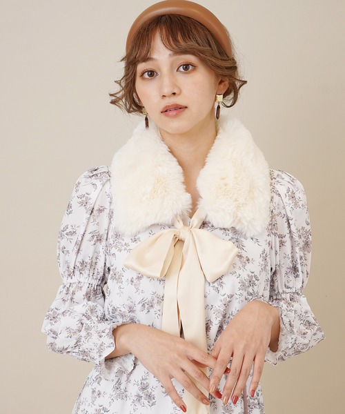 31 Sons de mode(トランテアン ソン ドゥ モード)の「スカーフセットフェイクファーティペット(ストール/ショール・レディース・グレー/オフホワイト・フリー)」の3枚目の写真