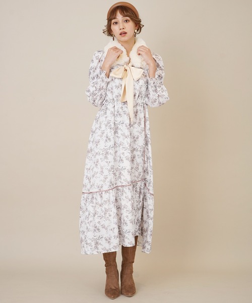 31 Sons de mode(トランテアン ソン ドゥ モード)の「スカーフセットフェイクファーティペット(ストール/ショール・レディース・グレー/オフホワイト・フリー)」の11枚目の写真