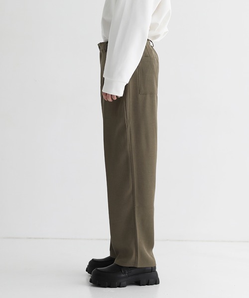 ETELIO（エテリオ）の「セミワイドタックバルーンパンツ（その他パンツ・メンズ・チャコール/オフホワイト/ブラック/ブラウン系・S/M/L）」の8枚目の写真