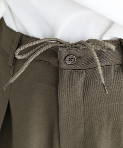 ETELIO（エテリオ）の「セミワイドタックバルーンパンツ（その他パンツ・メンズ・チャコール/オフホワイト/ブラック/ブラウン系・S/M/L）」の14枚目の写真