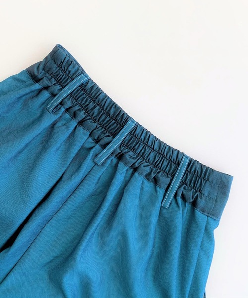 Q（キュー）の「ブライトツイルワイドパンツ（その他パンツ・レディース・ブルー/ベージュ・MEDIUM）」の4枚目の写真