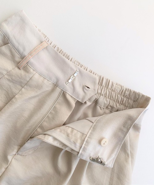 Q（キュー）の「ブライトツイルワイドパンツ（その他パンツ・レディース・ブルー/ベージュ・MEDIUM）」の3枚目の写真