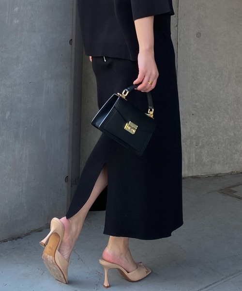 audrey and john wad（オードリーアンドジョンワッド）の「ミラノリブハイウエストロングスカート（スカート・レディース・ブラック/ライトグリーン/オレンジ・FREE）」の2枚目の写真