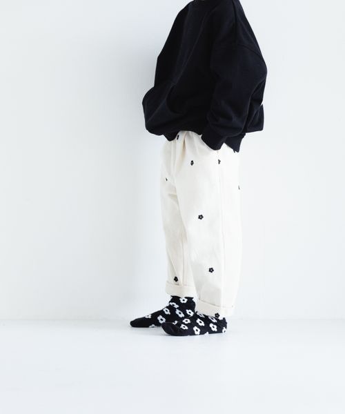 LOWRYS FARM(ローリーズファーム)の「シシュウイージーパンツ 179996(その他パンツ・キッズ・ブルー/アイボリー/ネイビー・110cm/120cm/130cm/140cm/150cm)」の10枚目の写真