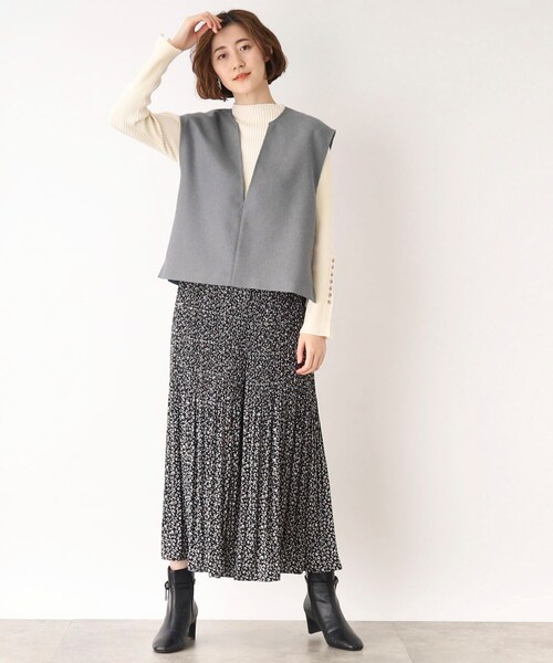 grove(グローブ)の「◆旬なSET UP!キーネックベストセットアップ(セットアップ・レディース・アイボリー/ブラック/グレー・03/02/01/05/04)」の17枚目の写真