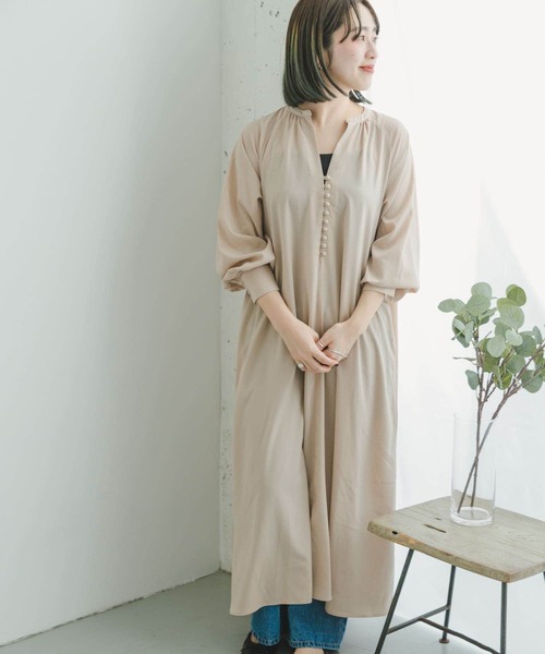 ITEMS URBANRESEARCH（アイテムズ アーバンリサーチ）の「花柄ラグランワンピース（ワンピース・レディース・ベージュ/ネイビー/ブルー系その他/ベージュ系その他・SMALL/FREE）」の8枚目の写真