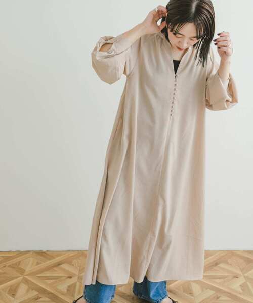 ITEMS URBANRESEARCH（アイテムズ アーバンリサーチ）の「花柄ラグランワンピース（ワンピース・レディース・ベージュ/ネイビー/ブルー系その他/ベージュ系その他・SMALL/FREE）」の13枚目の写真