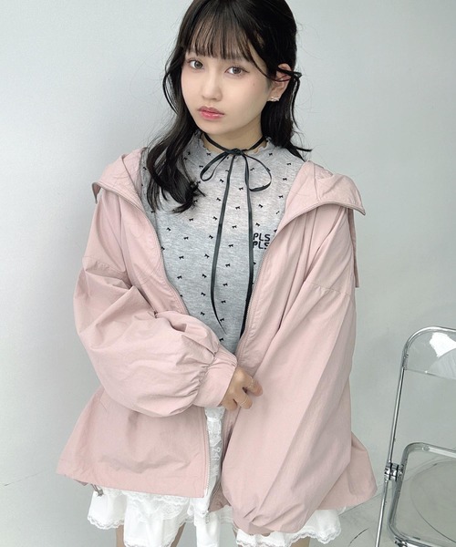 AS KNOW AS plus（アズノゥアズプラス）の「○ボリューム袖ミドルブルゾン（マウンテンパーカー・レディース・ブラック/ブルー/アイボリー/ライトカーキ/グレー/ピンク・FREE）」の7枚目の写真