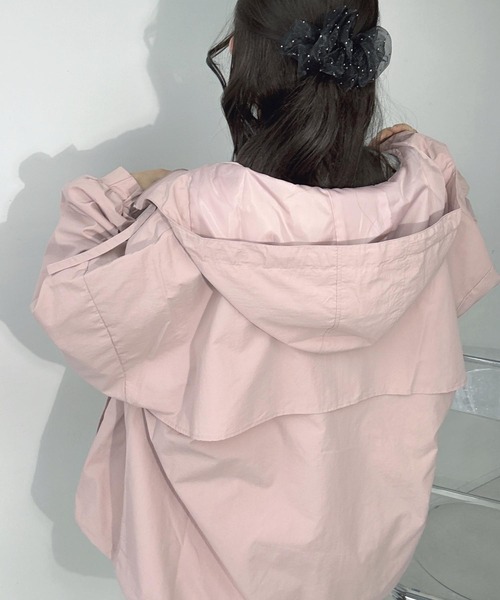 AS KNOW AS plus（アズノゥアズプラス）の「○ボリューム袖ミドルブルゾン（マウンテンパーカー・レディース・ブラック/ブルー/アイボリー/ライトカーキ/グレー/ピンク・FREE）」の13枚目の写真