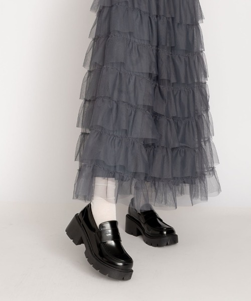 SVEC（シュベック）の「チャンキーソール Uチップ コインローファー（ローファー・レディース・ホワイト/ブラック・35/37/36/39/38/40）」の3枚目の写真